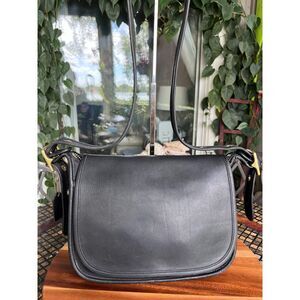 COACH Vintage Patricia Legacy Messenger Shoulder Bag Black Leather